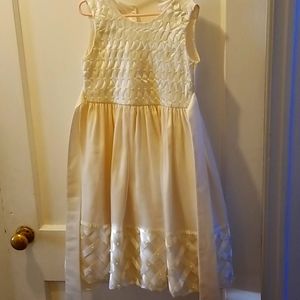 American Princess Cream dress size 7